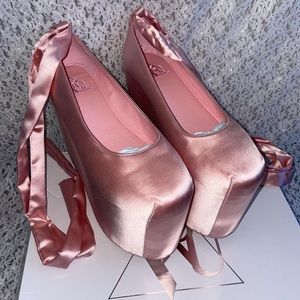 YRU Shoes "BAE" Pink Ballerina Platforms. Brand new in box! Size 9 women's.